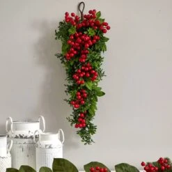 26" Berry & Boxwood Teardrop Swag -Christmas Designers Store D251363S 15