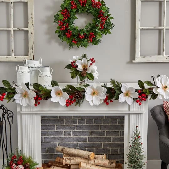 12" Magnolia, Pine & Berry Arrangement In Glass Vase 8 12" Magnolia, Pine & Berry Arrangement In Glass Vase - Image 6