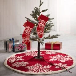 Glitzhome® Red Snowflake Tree Skirt & Stockings Set 13 Glitzhome® Red Snowflake Tree Skirt & Stockings Set -Christmas Designers Store D252885S 2