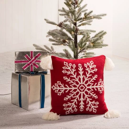 Glitzhome® Knitted Snowflake Stockings, Tree Skirt & Pillow Cover Set 5 Glitzhome® Knitted Snowflake Stockings, Tree Skirt & Pillow Cover Set - Image 3