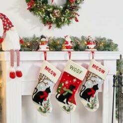 Glitzhome® 7" Santa, Snowman & Penguin Stocking Holder Set 14 Glitzhome® 7" Santa, Snowman & Penguin Stocking Holder Set -Christmas Designers Store D479500S 3