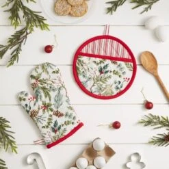 DII® Heritage Holiday Sprigs Oven Mitt & Potholder Set 12 DII® Heritage Holiday Sprigs Oven Mitt & Potholder Set -Christmas Designers Store D660559S 4